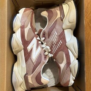 New Balance 9060 Women’s Size 10.5 — Tan Pink | Neutral Sneakers | New in Box